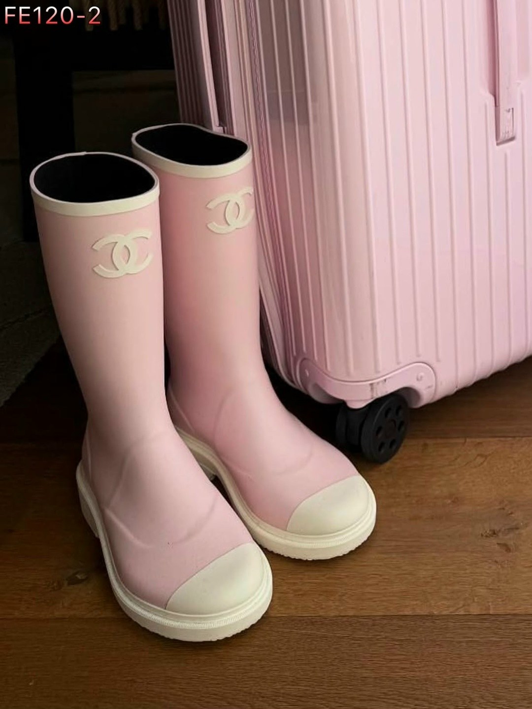 резиновые сапоги chanel,резиновые сапоги шанель,сапоги chanel,сапоги шанель,сапоги резиновые женские