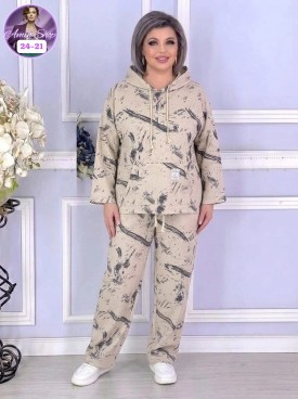 Костюм