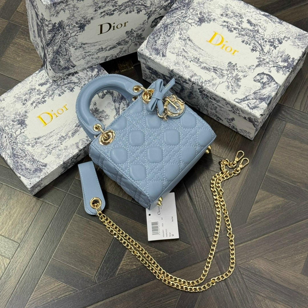 сумки dior,сумка dior женская,dior сумочки,dior сумка кросс боди,сумка диор