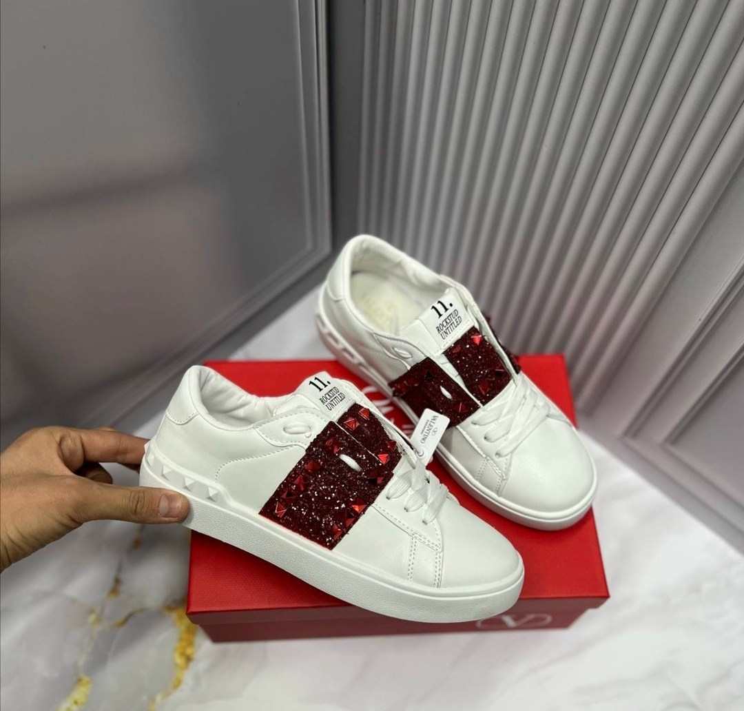 ,valentino кроссовки,кроссовки женские valentino,кеды valentino,кеды валентино гаравани женские