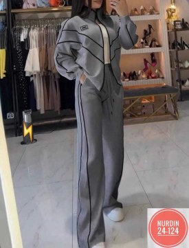 Костюм