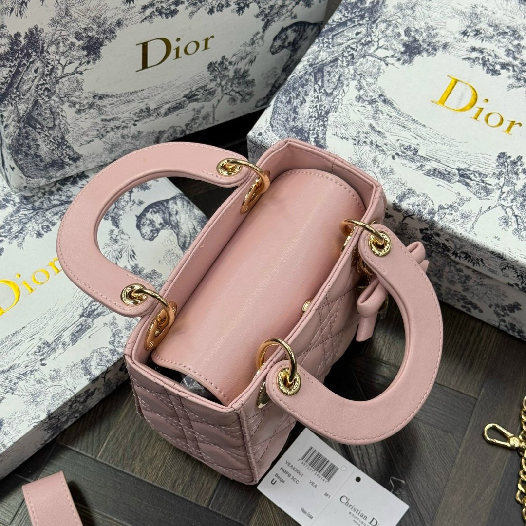 dior сумка,сумка диор,мини сумки кристиан диор,dior сумка женская,сумочка от dior
