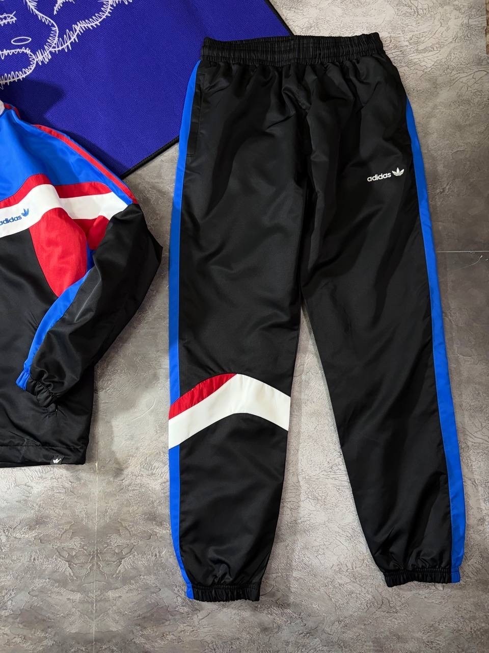 спортивный костюм adidas стиль 90-х,спортивный костюм adidas в стиле 90,спортивный костюм адидас 90,спортивные костюмы adidas 90-х,спортивный костюм adidas 90х