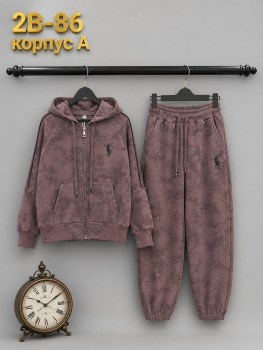 Костюм