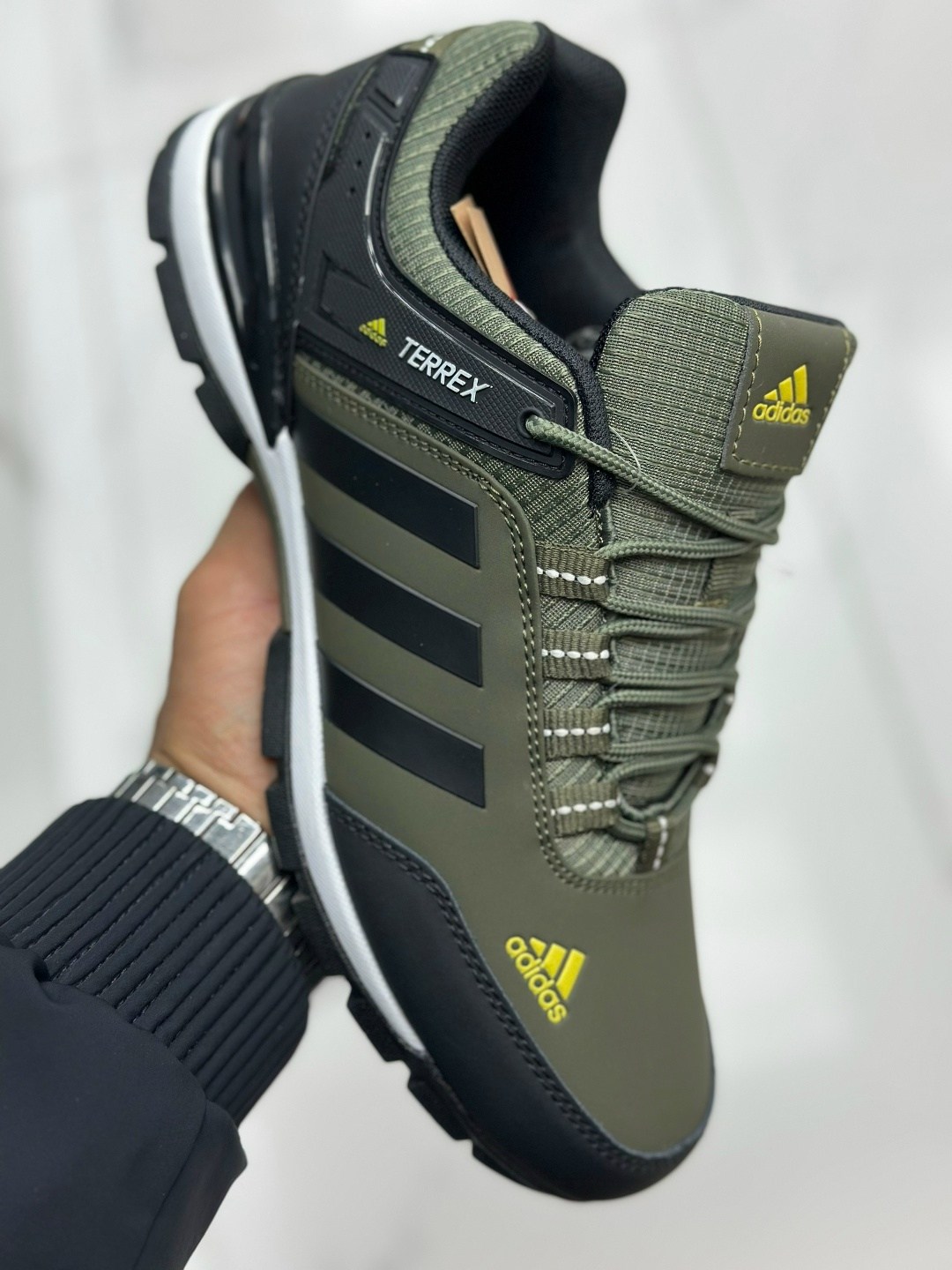 мужские кроссовки зимние adidas,кроссовки зимние adidas,кроссовки адидас мужские зимние,кроссовки зимние адидас мужские new collection 2026,кроссовки мужские зимние adidas terrex