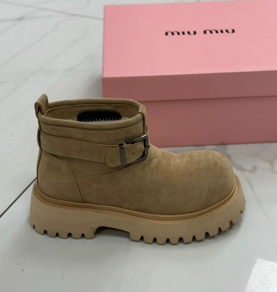 ,ботинки miu miu,женские ботинки, женская,ботинки замшевые