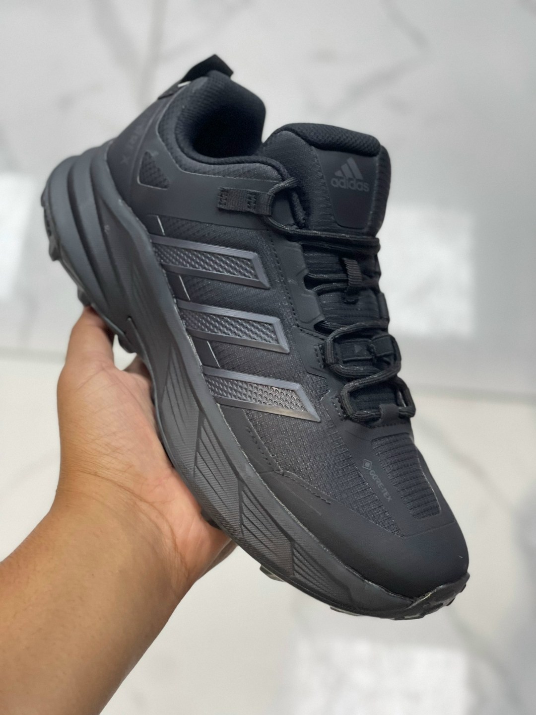 кроссовки adidas,кроссовки terrex adidas,adidas terrex,кроссовки мужские adidas terrex,мужские кроссовки adidas