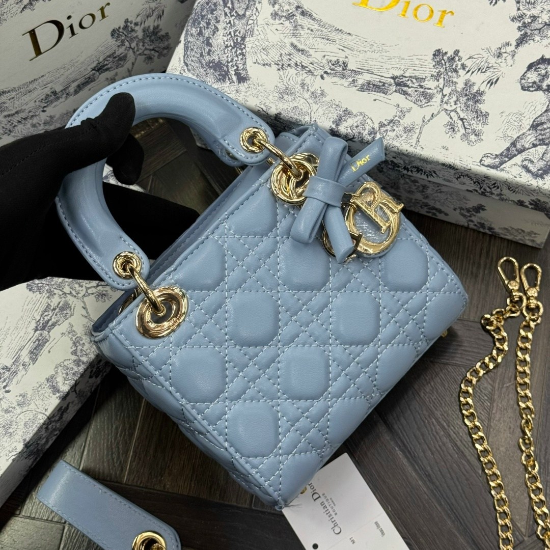 сумки dior,сумка dior женская,dior сумочки,dior сумка кросс боди,сумка диор