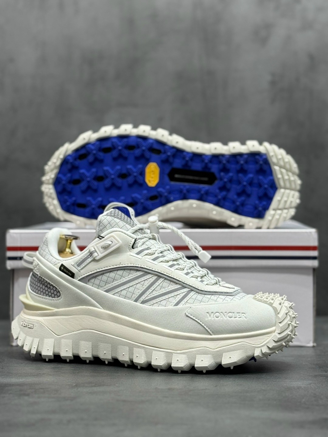 кроссовки trailgrip gtx moncler белый,кроссовки мужские moncler trailgrip gtx белый,кроссовки moncler,moncler trailgrip gtx,кроссовки