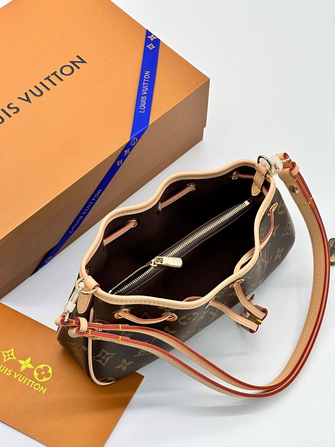 сумка louis vuitton женская,louis vuitton сумка на плечо,cумка louis vuitton,женская сумка,сумка