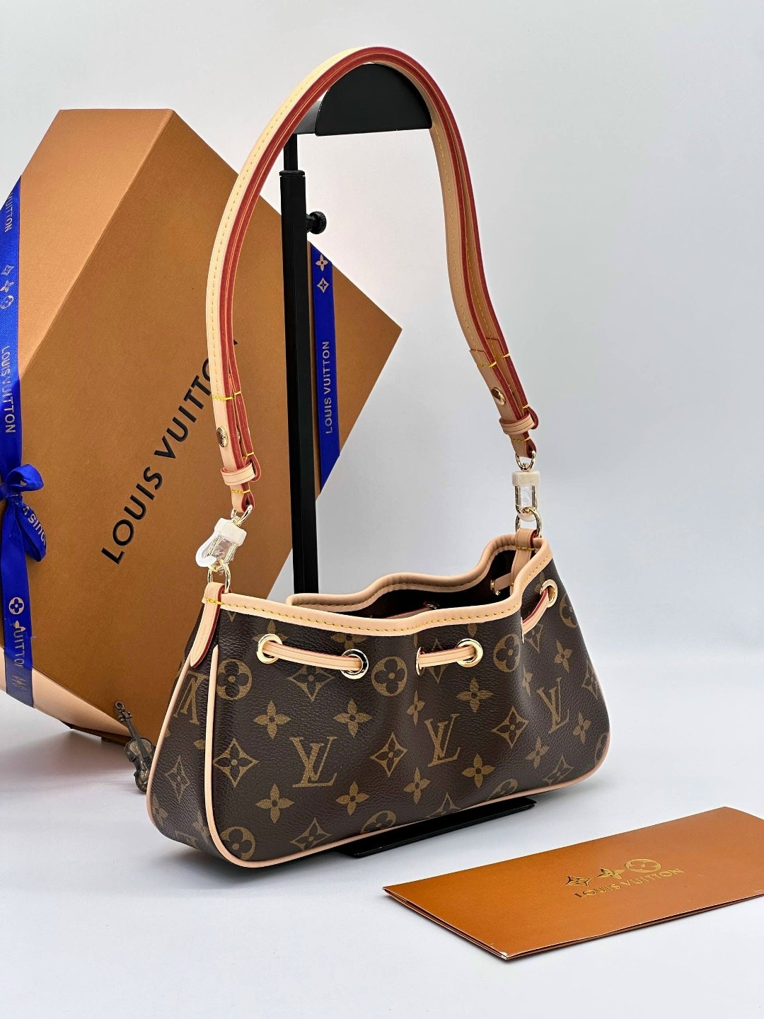 сумка louis vuitton женская,louis vuitton сумка на плечо,cумка louis vuitton,женская сумка,сумка