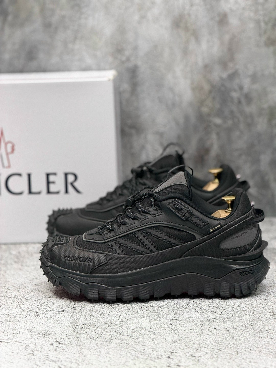 низкие кроссовки moncler trailgrip gtx черный,кроссовки moncler trailgrip gtx,кроссовки moncler trailgrip gtx черный,кроссовки moncler,мужской кроссовки