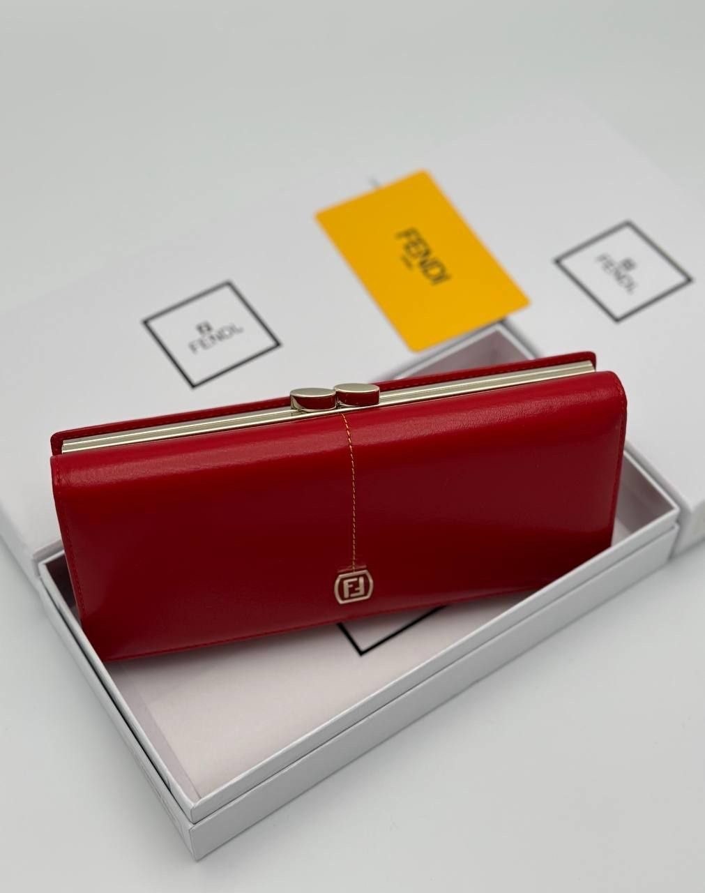 кошелек женский,fendi женский кошелек,кошелек женский натуральная кожа,fendi кошелек,кошелек женский натуральная кожа красный