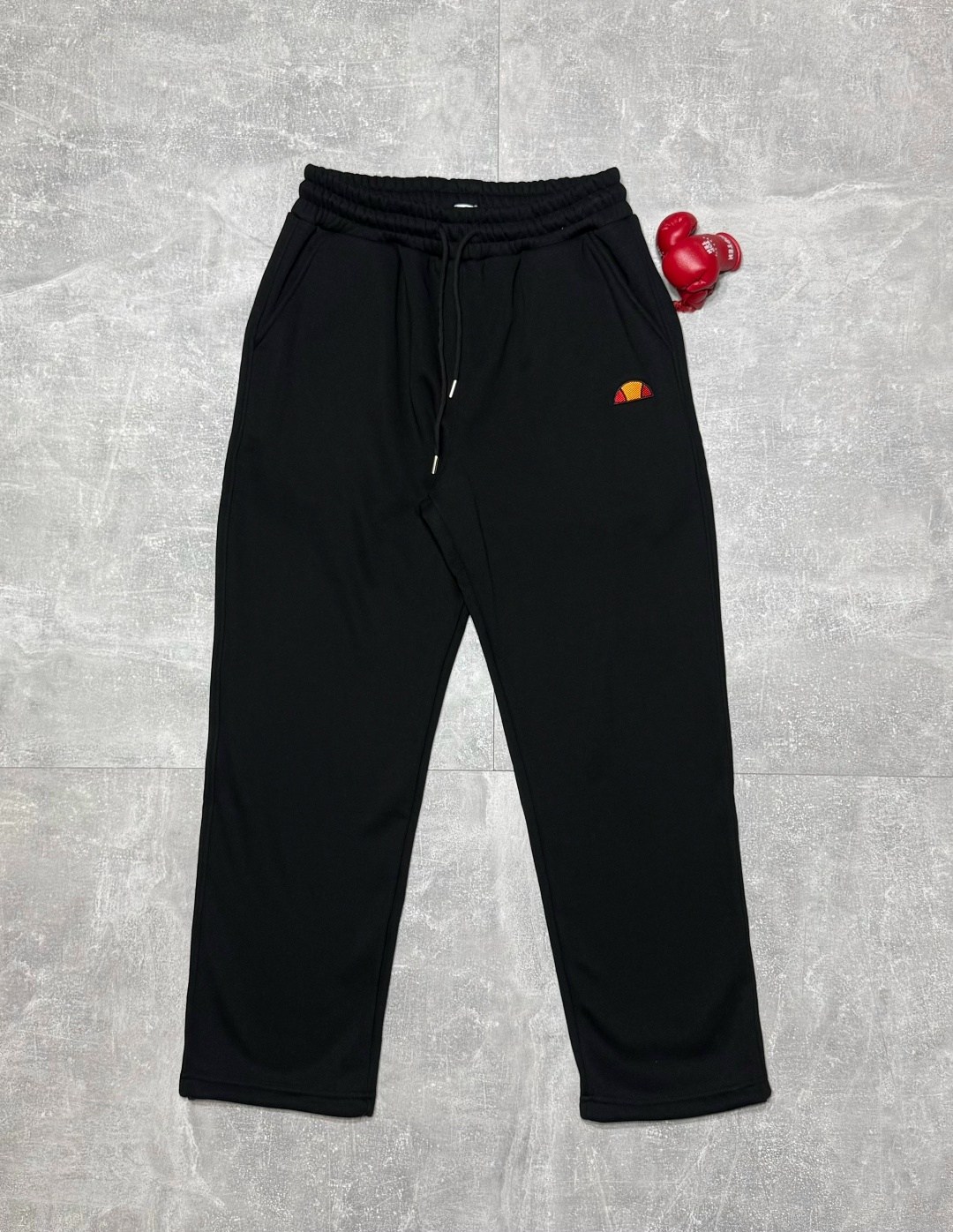 спортивные брюки,спортивные штаны,спортивные штаны ellesse,брюки ellesse,брюки спортивные ellesse