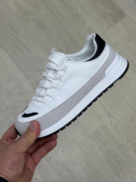 Кроссовки
