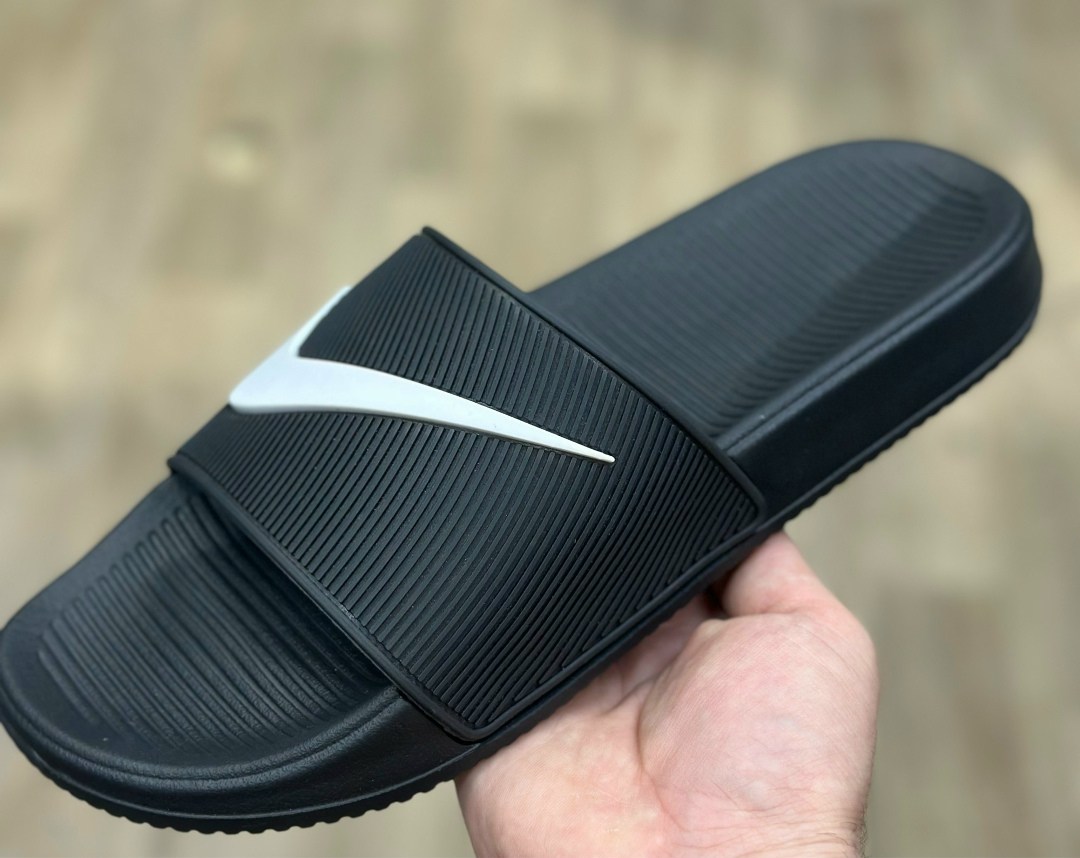 тапочки адидас черные,,шлепки адидас,тапки адидас,шлепанцы adidas