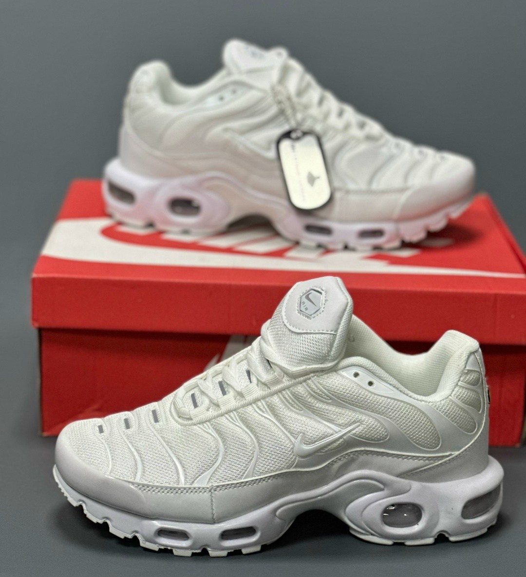 кроссовки nike air max tn plus,nike air max plus tn,кроссовки nike air max tn plus мужские,кроссовки air max tn plus,кроссовки мужские nike air max tn