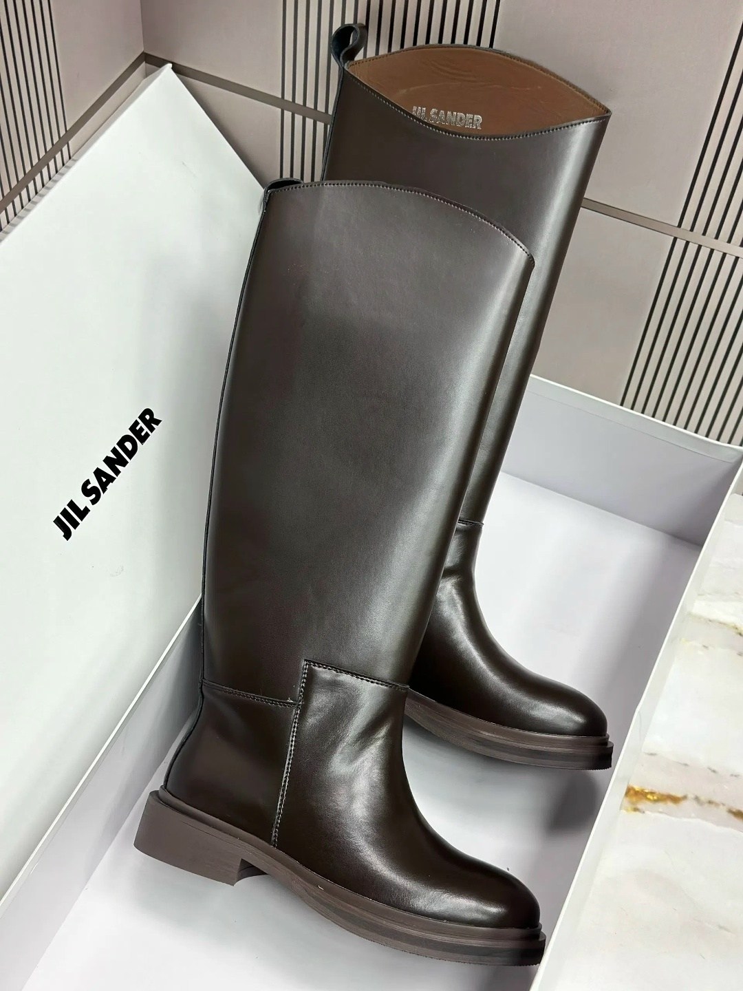 ,женские сапоги,женские брендовые кожаные сапоги chanel premium,женские сапоги jil sander кожаные черные,сапоги