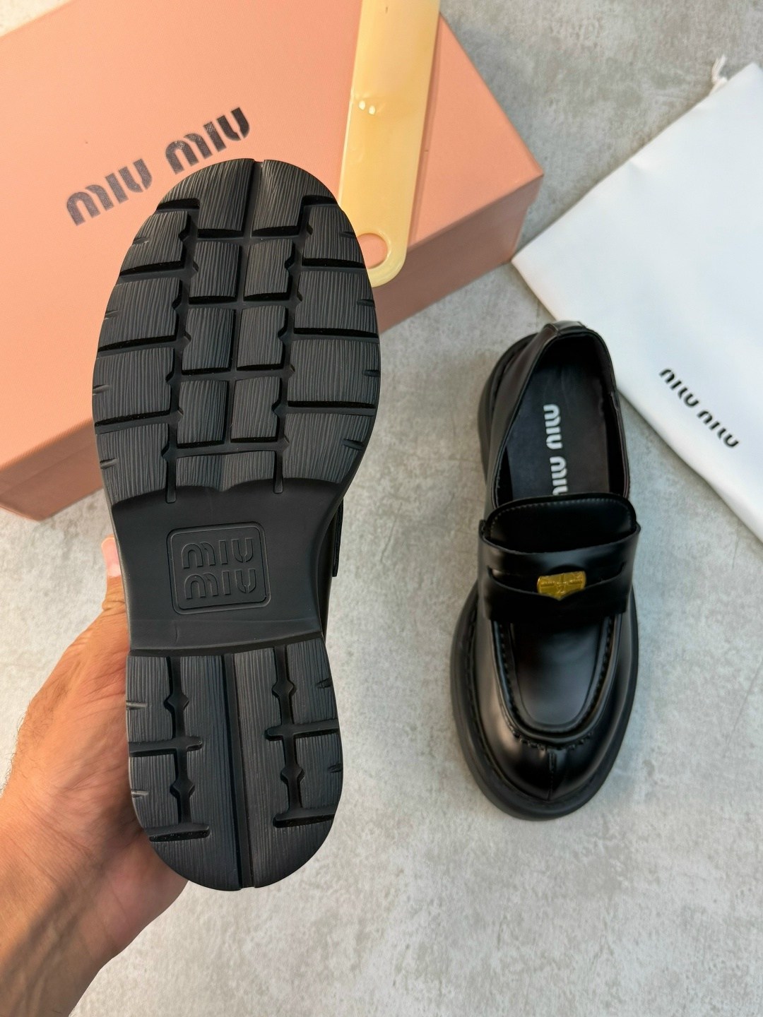 лоферы miu miu,,женские лоферы,лоферы миу миу, женская