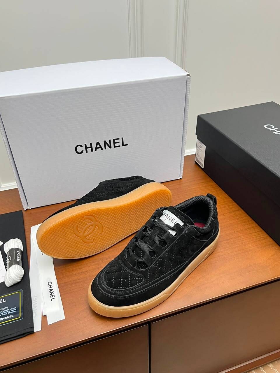 женские кроссовки chanel,chanel кроссовки,,кеды женские chanel,кеды шанель