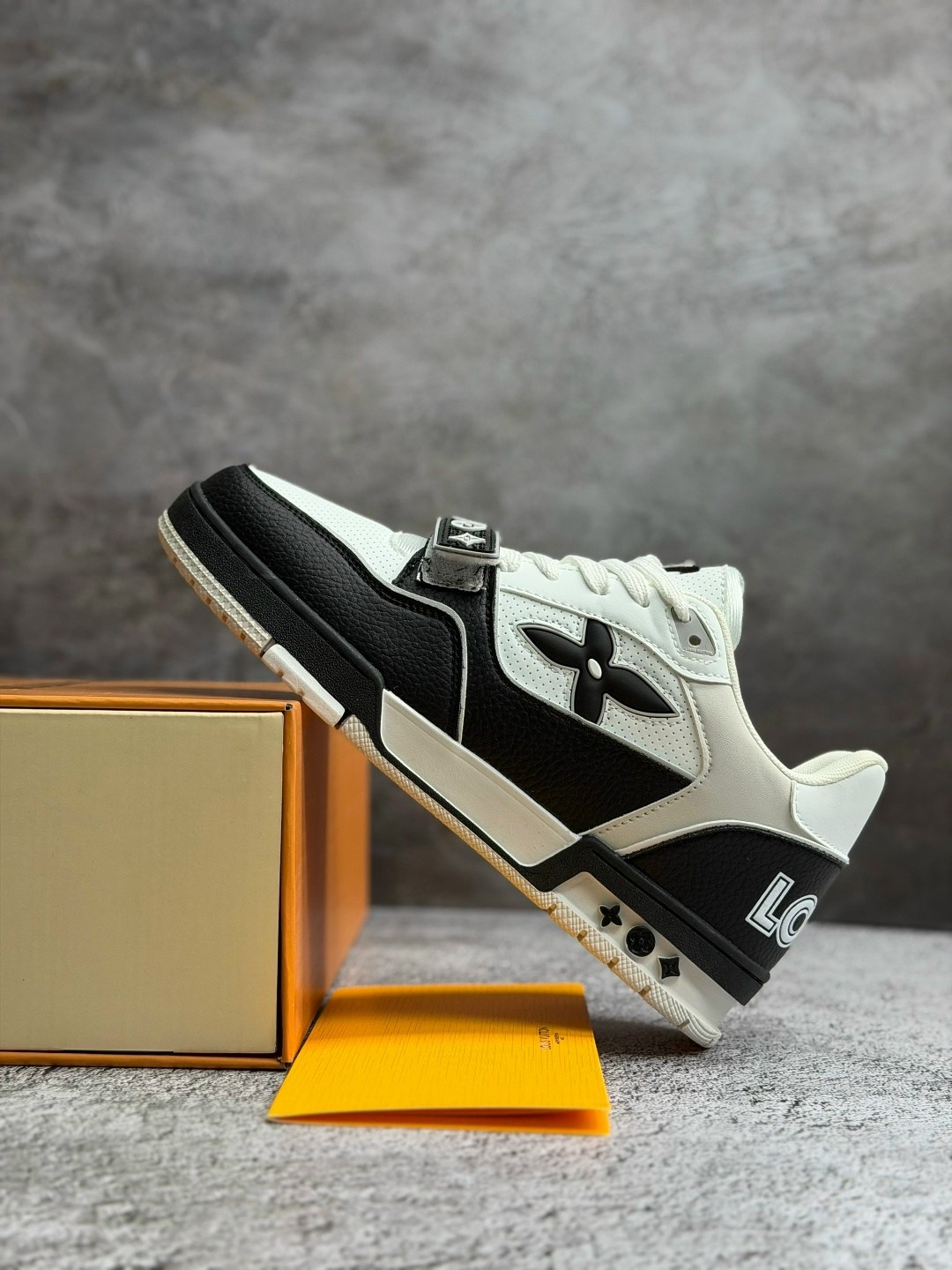 louis vuitton кроссовки мужские,кроссовки louis vuitton,кроссовки луи виттон trainer мужские,кроссовки louis vuitton trainer,кроссовки