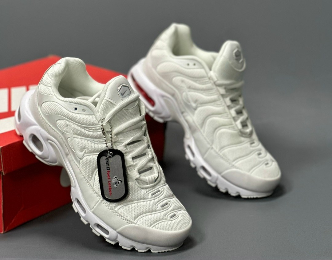 кроссовки nike air max tn plus,nike air max plus tn,кроссовки nike air max tn plus мужские,кроссовки air max tn plus,кроссовки мужские nike air max tn