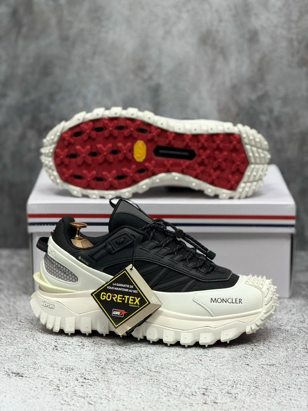кроссовки moncler,кроссовки moncler trailgrip gtx,кроссовки moncler trailgrip gtx trainers белый черный,кроссовки moncler moncler trailgrip gtx,мужские кроссовки