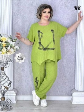 Костюм