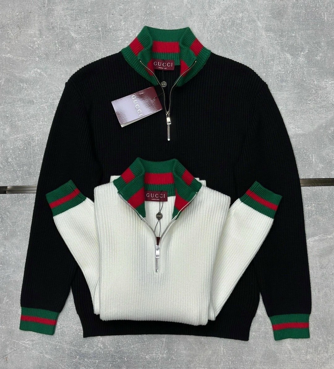 черный джемпер с контрастными полосками gucci man,мужской свитер,шерстяной свитер gucci 548115 x1561 чёрный,джемпер gucci,свитер повседневный