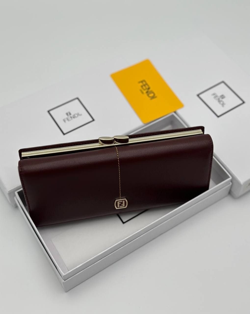 кошелек женский,fendi женский кошелек,кошелек женский натуральная кожа,fendi кошелек,кошелек женский натуральная кожа красный