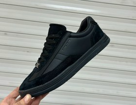 Кроссовки