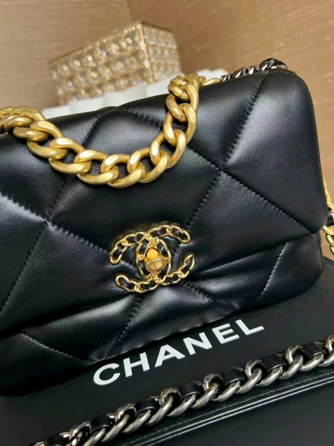 сумка chanel,сумка женская chanel,сумка chanel 19,сумка шанель,сумка в стиле chanel