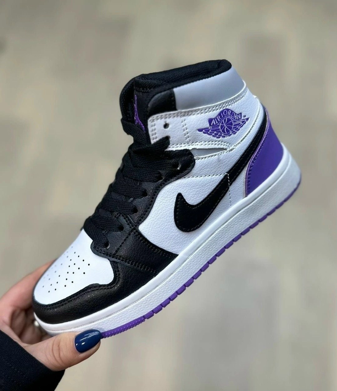 кроссовки nike air jordan 1 retro high,кроссовки nike air jordan,кроссовки nike air jordan 1 retro,женские кроссовки nike air jordan 1 mid,кроссовки