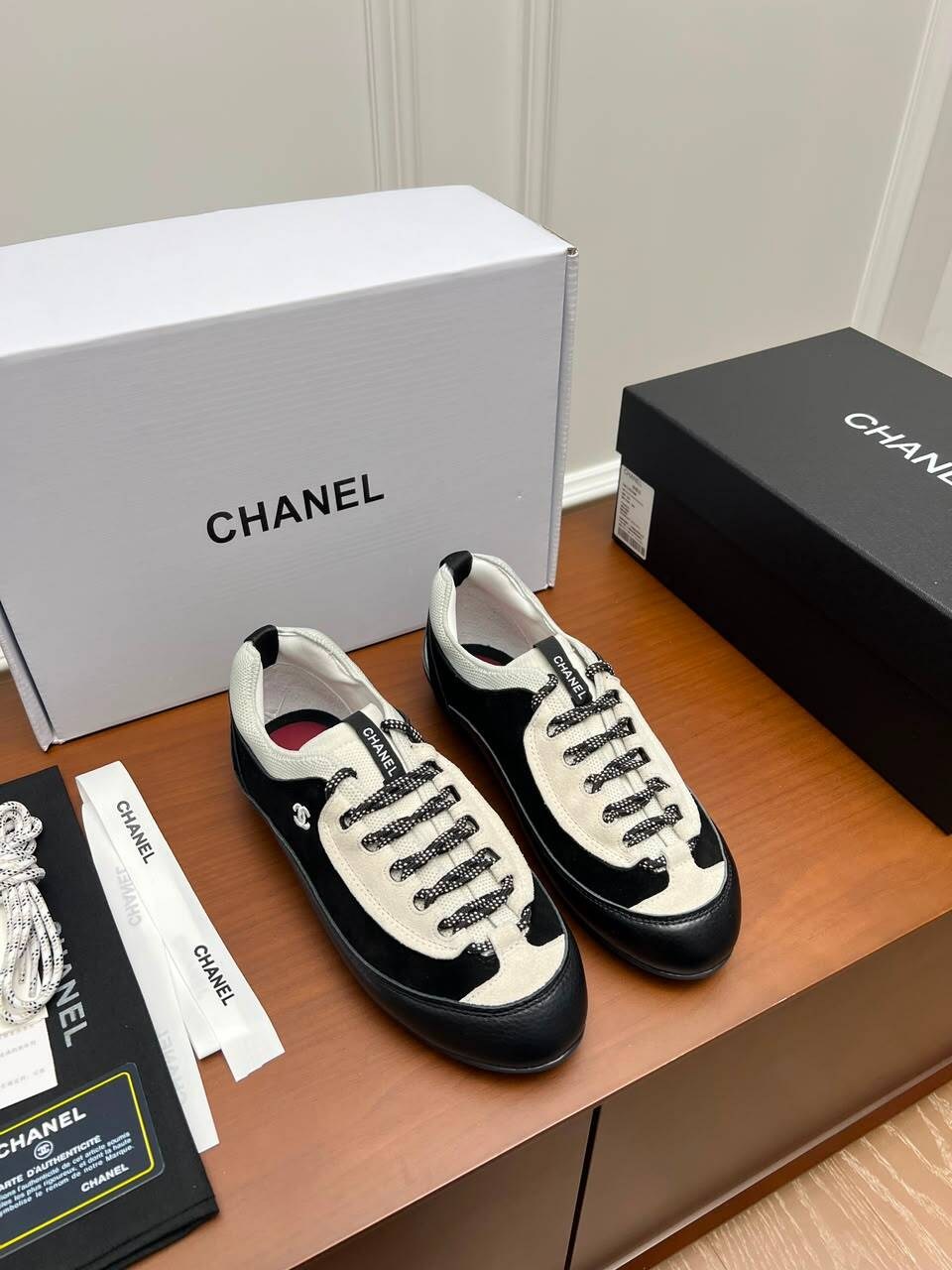 chanel кроссовки,кеды chanel,кроссовки женские chanel,кеды женские chanel,кеды шанель