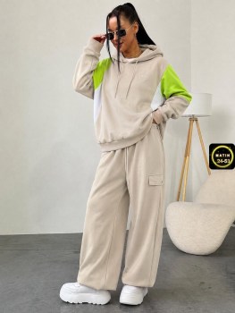 Костюм