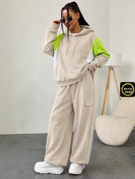 Костюм