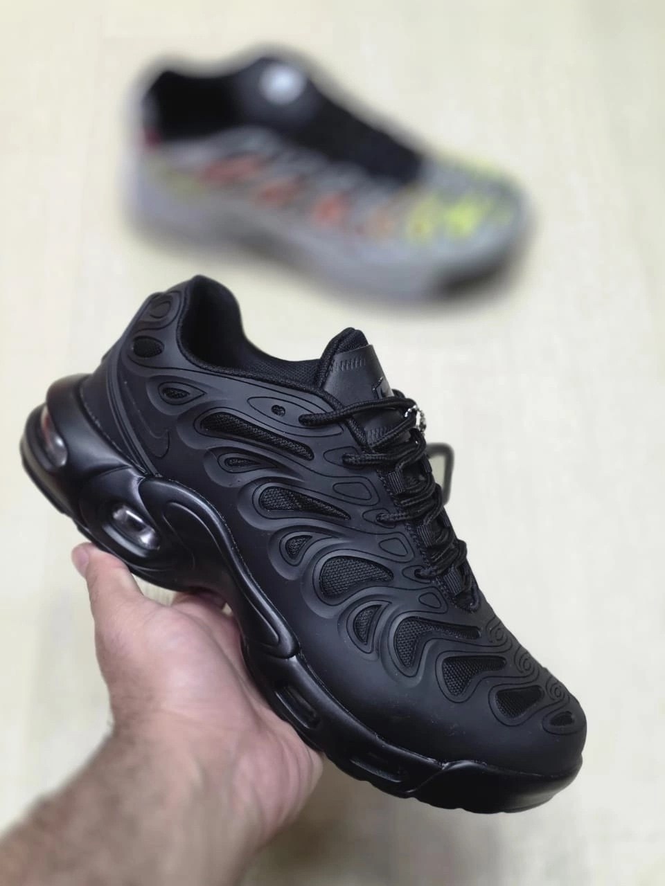 кроссовки nike air max tn plus,кроссовки nike air max tn plus ultra белые с серым,nike air max plus tn,кроссовки nike air max plus,nike air max tn plus ultra