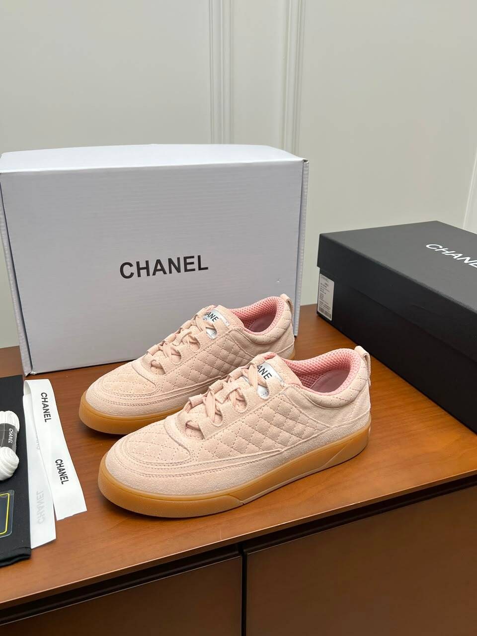 женские кроссовки chanel,chanel кроссовки,,кеды женские chanel,кеды шанель