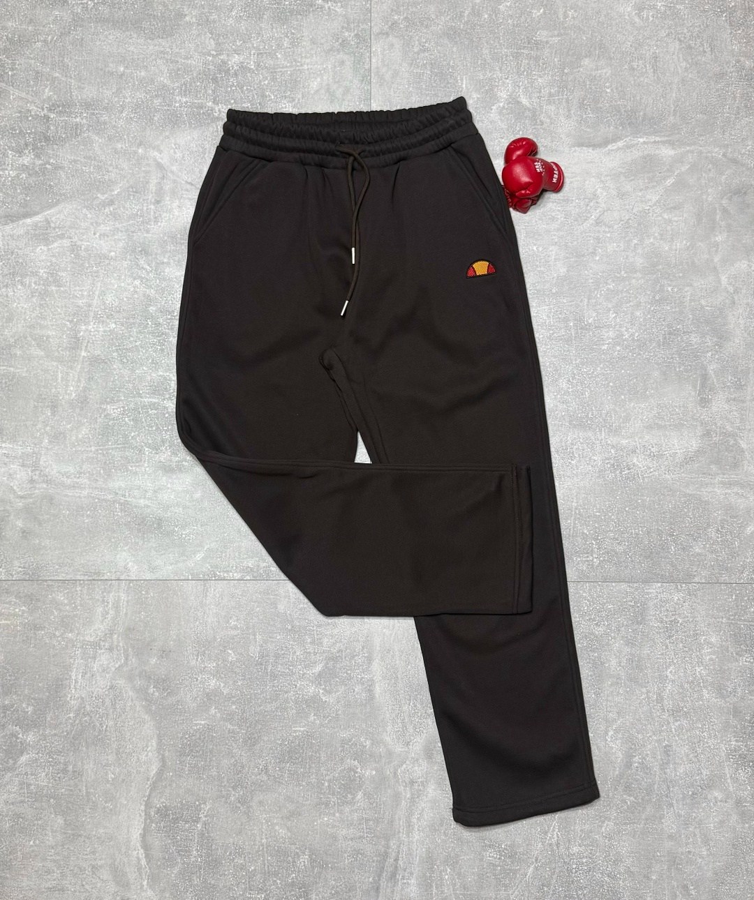 спортивные брюки,спортивные штаны,спортивные штаны ellesse,брюки ellesse,брюки спортивные ellesse