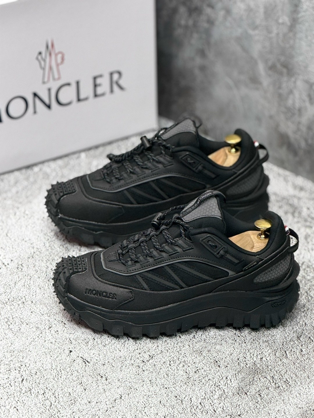 низкие кроссовки moncler trailgrip gtx черный,кроссовки moncler trailgrip gtx,кроссовки moncler trailgrip gtx черный,кроссовки moncler,мужской кроссовки
