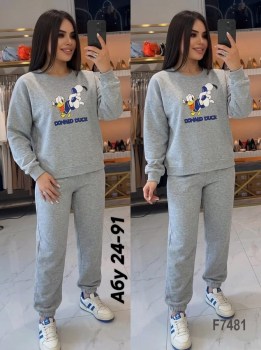 Костюм