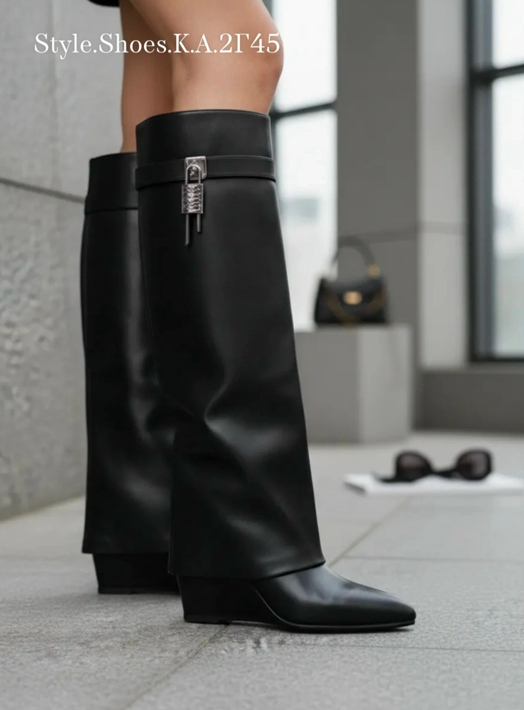 женские сапоги givenchy кожаные черные,женские сапоги givenchy кожаные черные lm-16170,givency черные кожаные сапоги,сапоги givenchy,женские сапоги givenchy с напуском