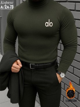 Свитер