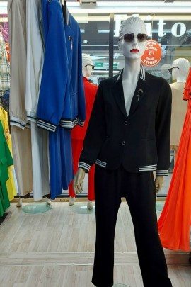 Костюм