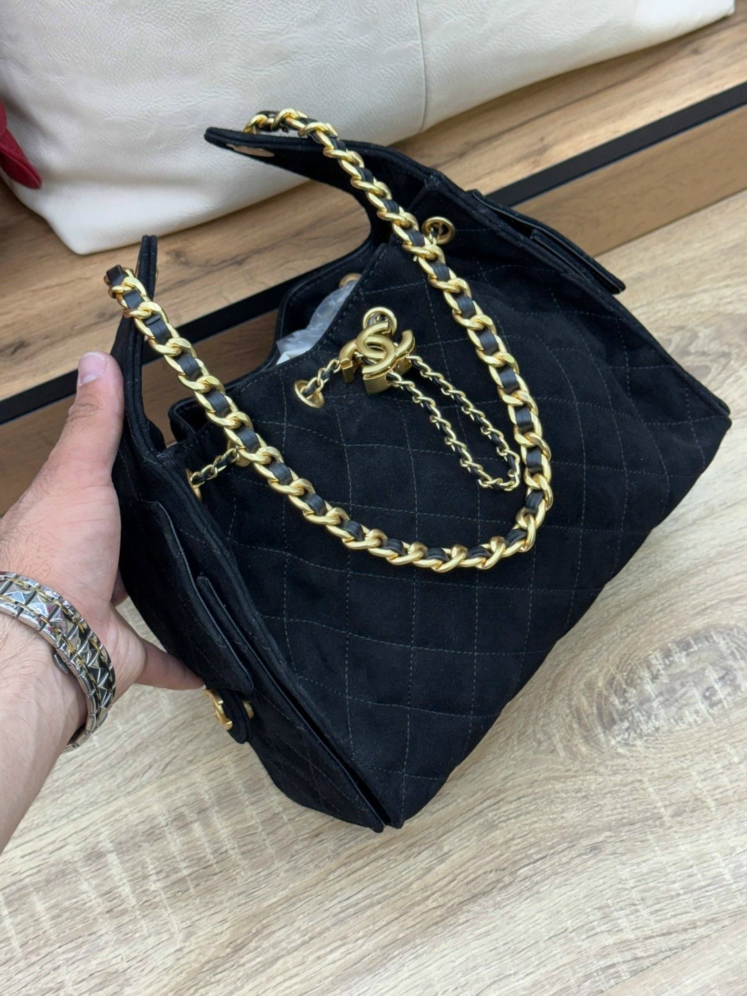 замшевая сумка chanel 25 medium бежевая,серая замшевая сумка chanel 25 small,сумка chanel,chanel сумка женская,женская замшевая сумка chanel 25 small