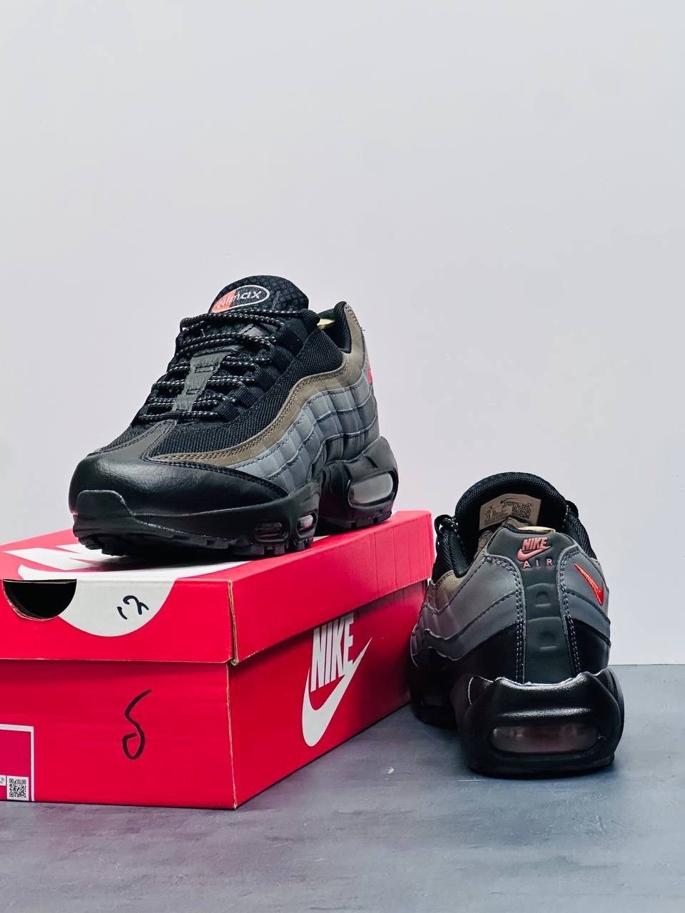 кроссовки nike air max 95,nike air max 95 black,nike air max 95,nike air max 95 essential,кроссовки