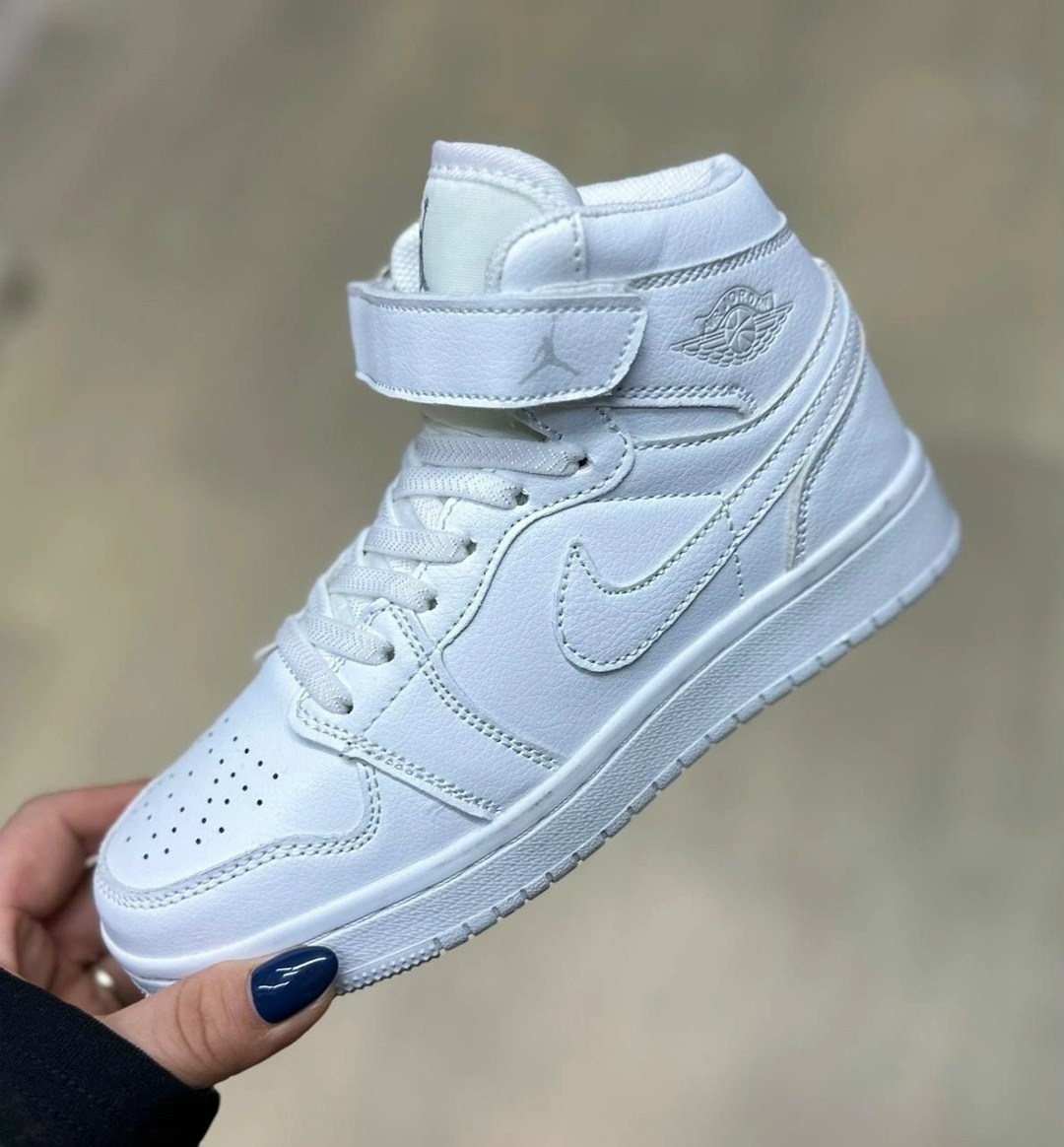 кроссовки nike air jordan 1 retro high,кроссовки nike air jordan,кроссовки nike air jordan 1 retro,женские кроссовки nike air jordan 1 mid,кроссовки