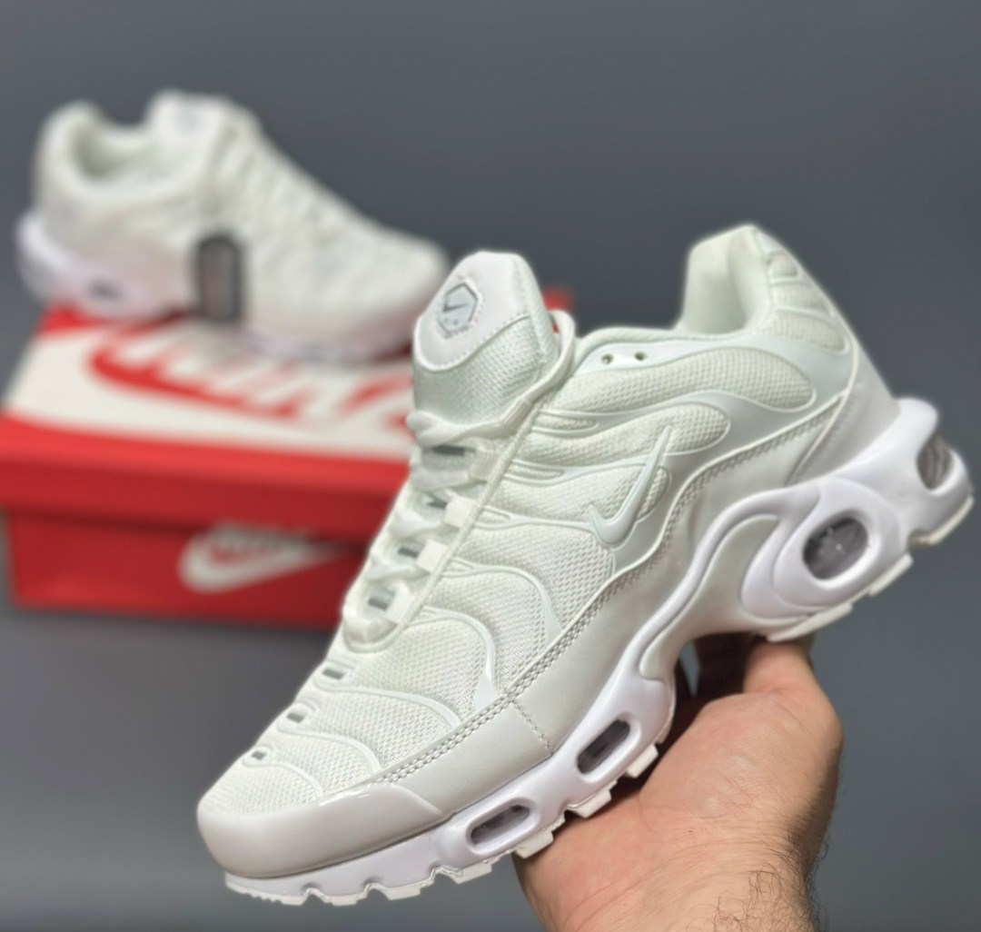 кроссовки nike air max tn plus,nike air max plus tn,кроссовки nike air max tn plus мужские,кроссовки air max tn plus,кроссовки мужские nike air max tn
