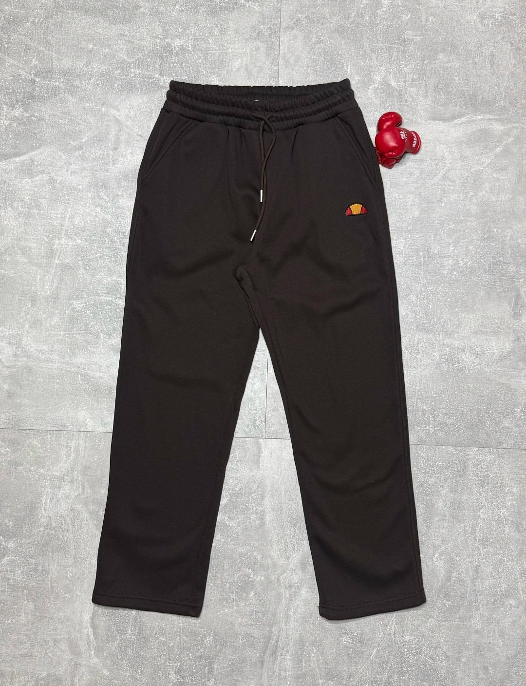 спортивные брюки,спортивные штаны,спортивные штаны ellesse,брюки ellesse,брюки спортивные ellesse