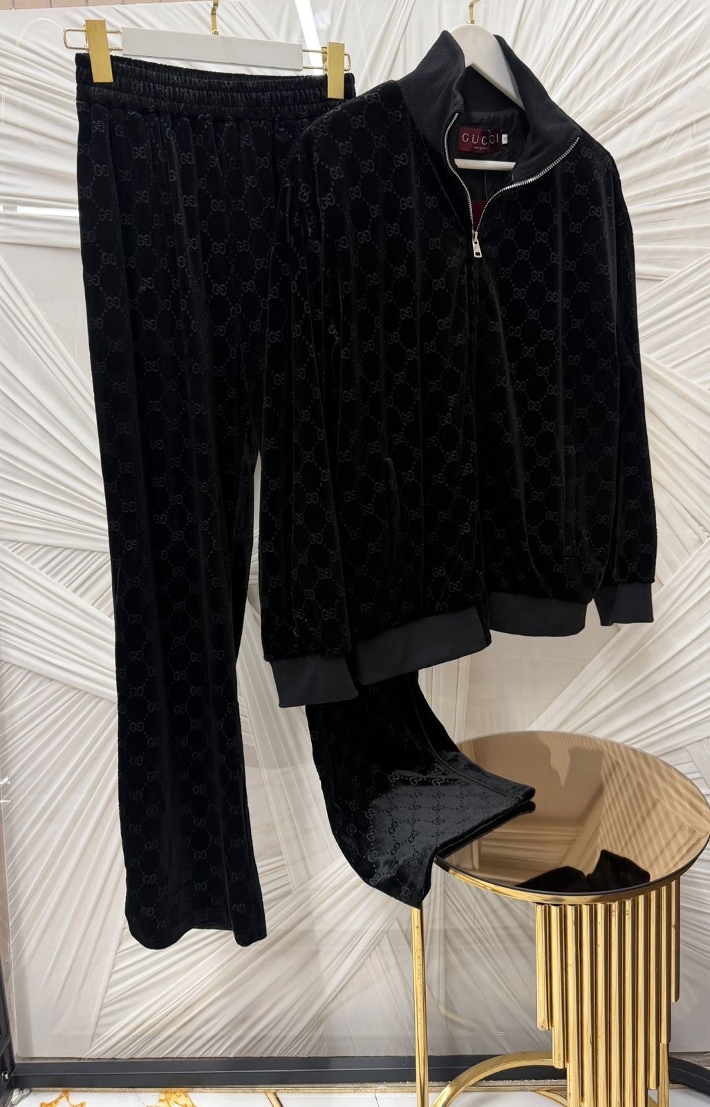 комплект одежды gucci,костюм велюровый,gucci костюм,спортивный костюм gucci бежевый легкий,костюм спортивный gucci